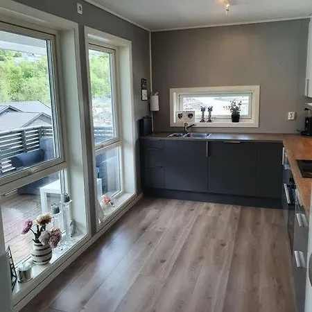 Nydelig Leilighet- Solrik/2 Balkonger 公寓 Seim (Alver)