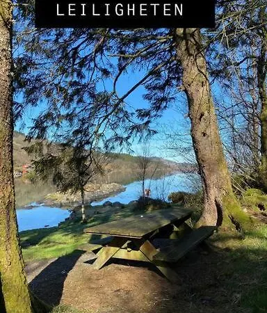 Nydelig Leilighet- Solrik/2 Balkonger *