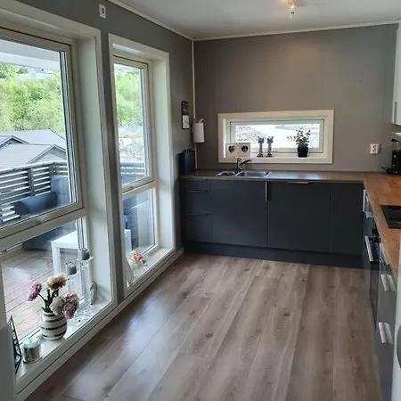 Nydelig Leilighet- Solrik/2 Balkonger Apartment Seim (Alver)